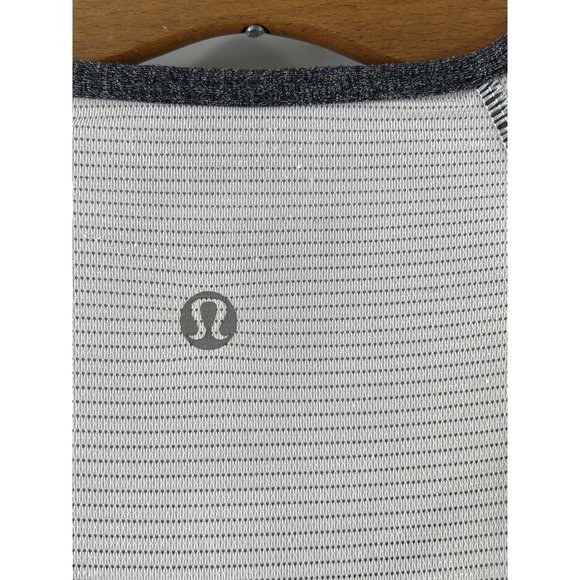 Lululemon Pocket Running Shirt Mens Crew Neck Short Sleeve Stretch Activewear L - Picture 3 of 8
